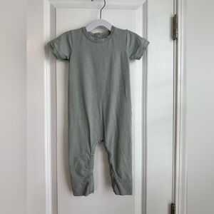 Kate Quinn Little Liam Baby Short Sleeve Romper Sage Green Size 12-18 Months